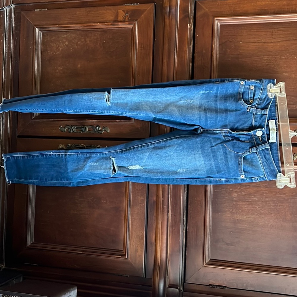 Mid rise skinny jeans